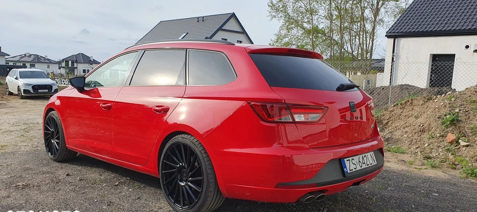 Seat Leon cena 49900 przebieg: 233000, rok produkcji 2015 z Szczecin małe 254